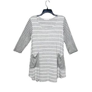 Chris & Carol Stripped Front Pocket Tunic Top